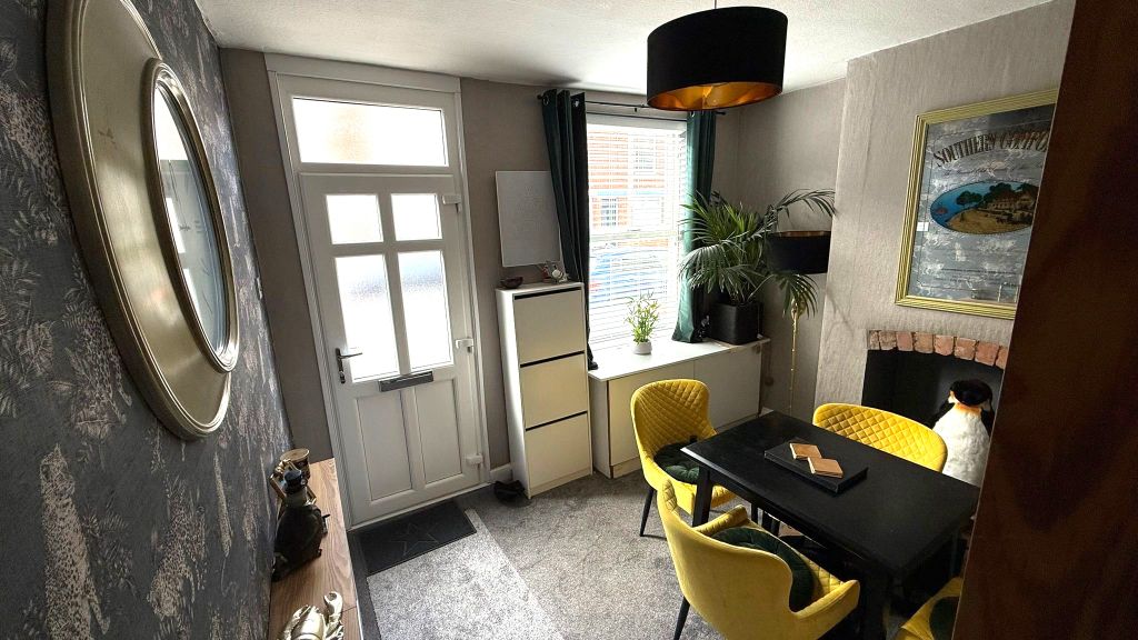 Property photo 2 of 9 Dining Room