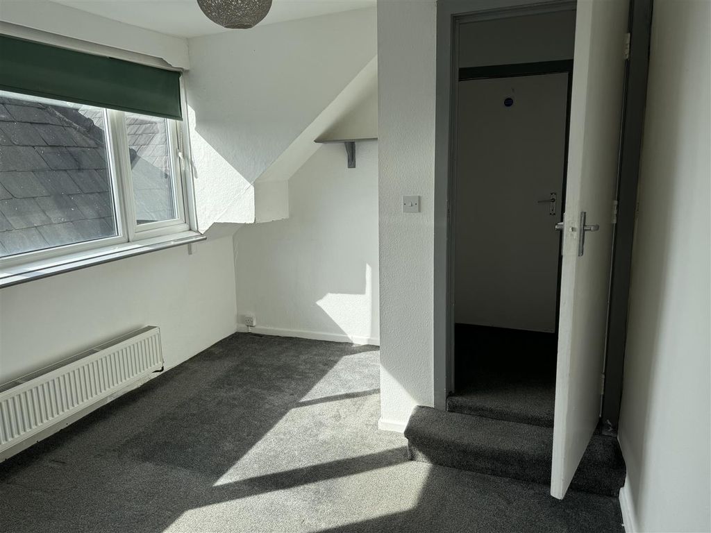 Property photo 3 of 12 Img_1051.Jpeg