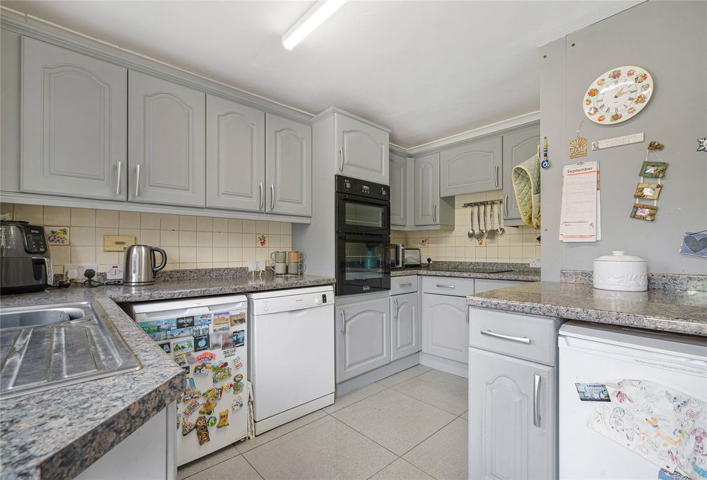 Property photo 3 of 24 Picture No. 17