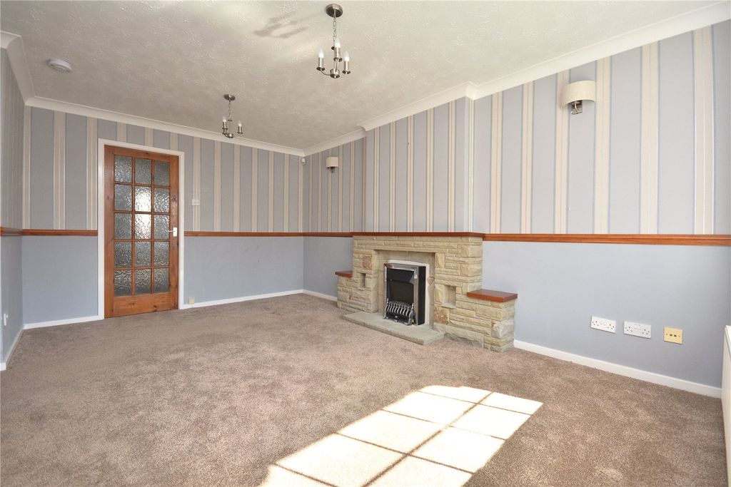 Property photo 3 of 13 Picture No. 17