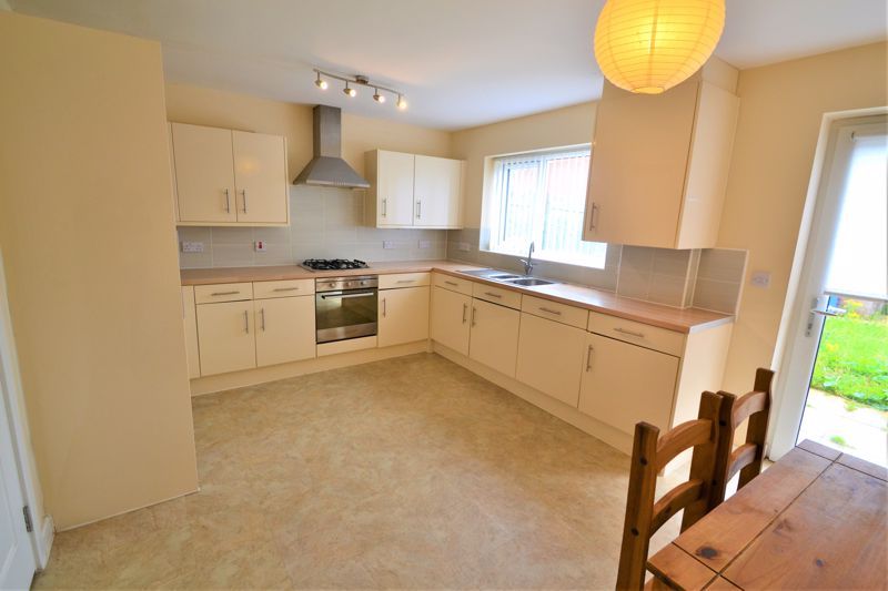 Property photo 1 of 13 Photo 5