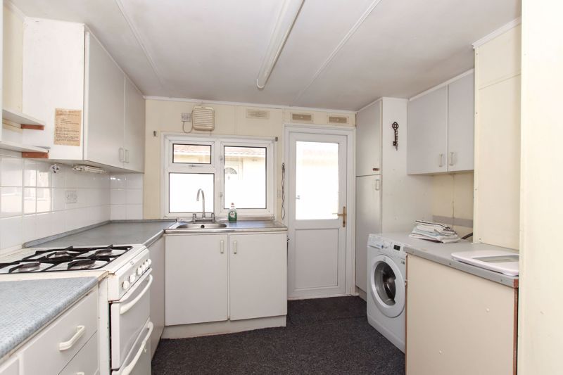 Property photo 3 of 12 Photo 8