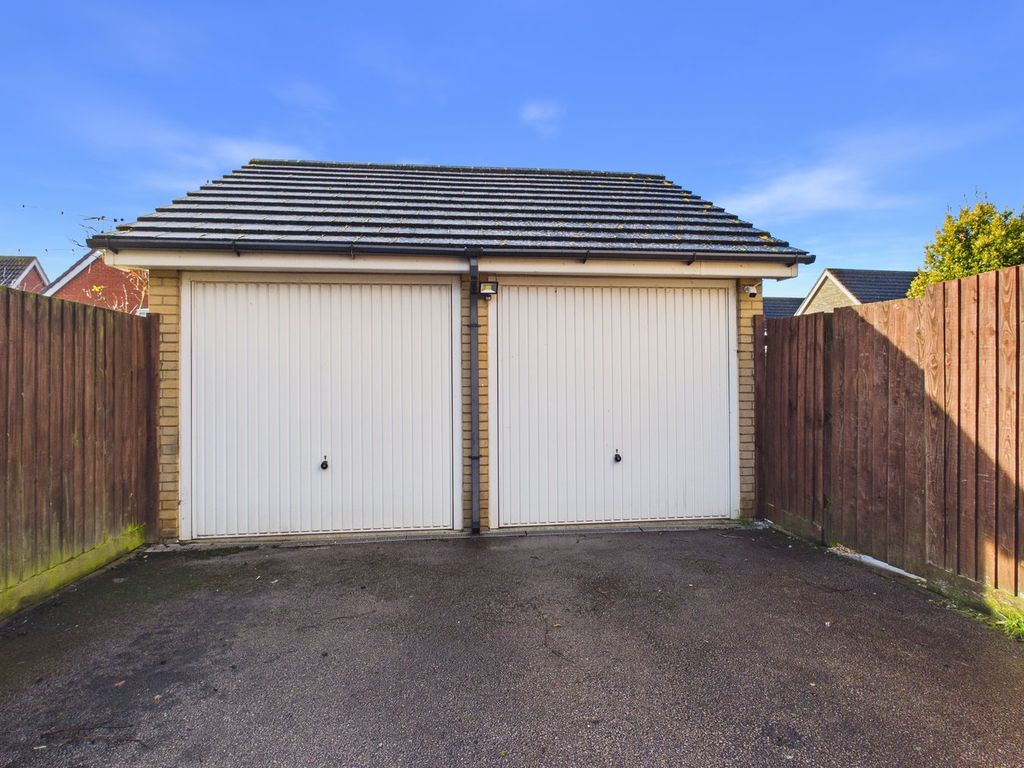 Property photo 2 of 18