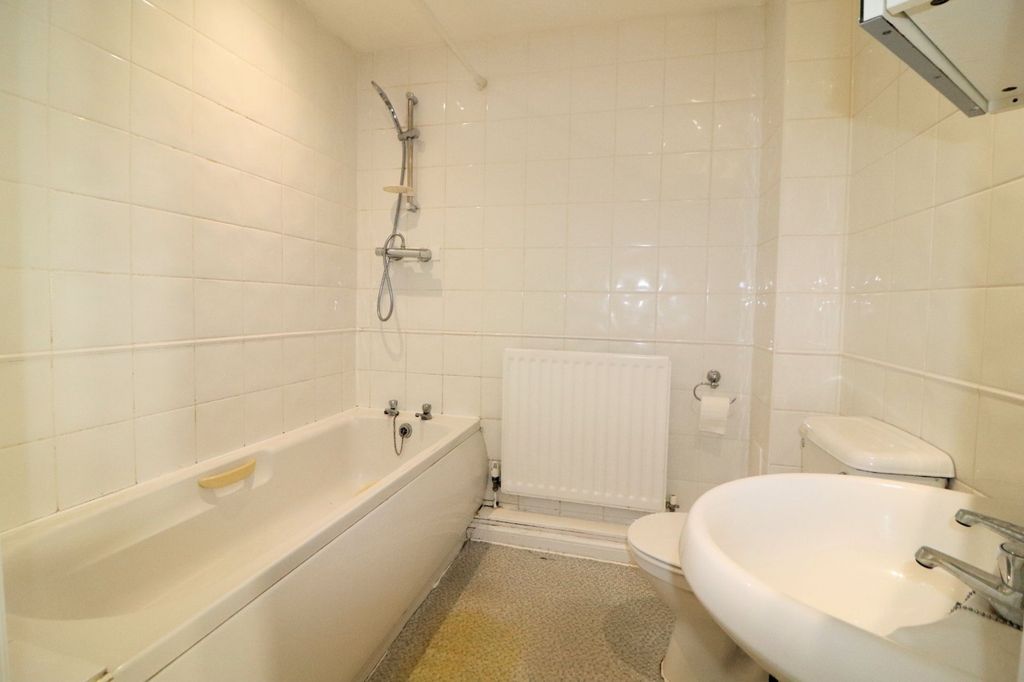 Property photo 3 of 9 Picture No. 01