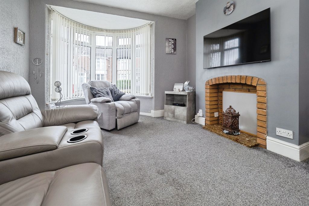 Property photo 2 of 14