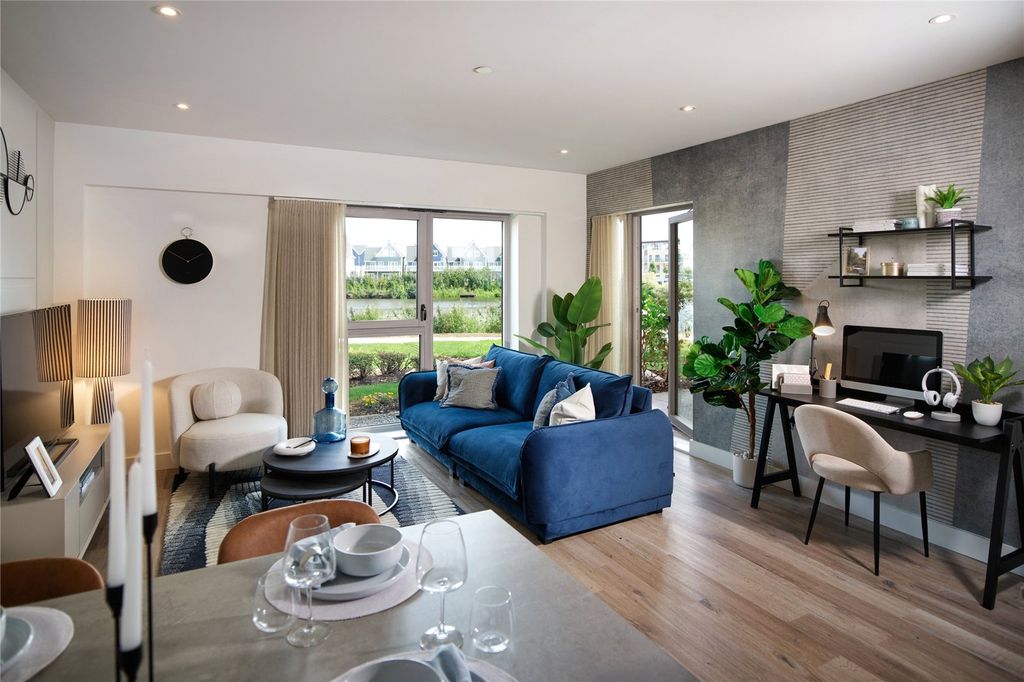 Property photo 1 of 10 Living Area