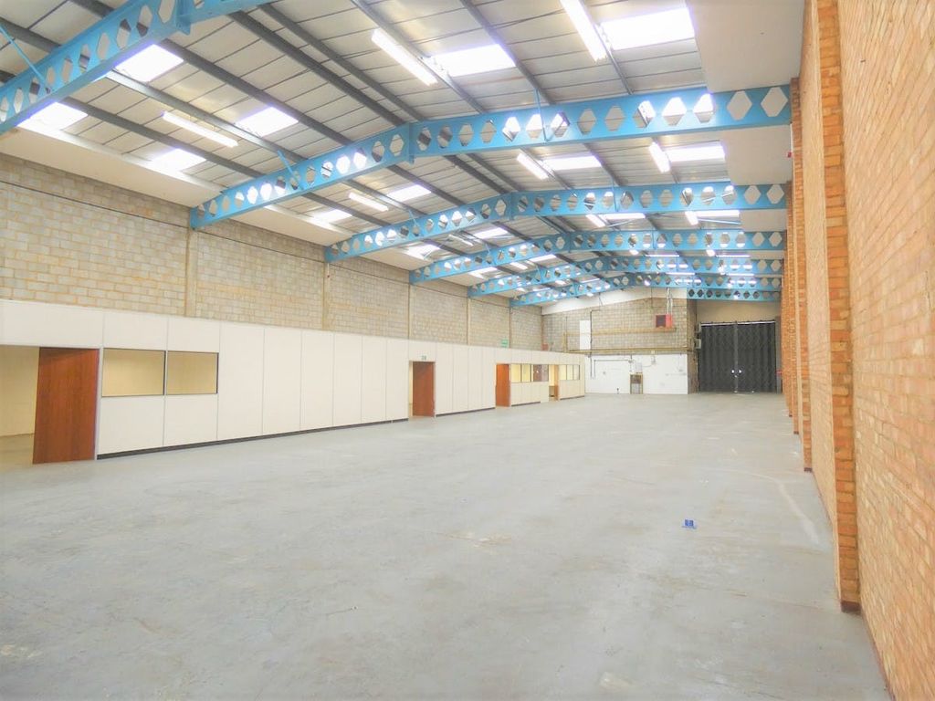 Property photo 2 of 5 Great West Trading Estate  Unit 8 2.Jpg