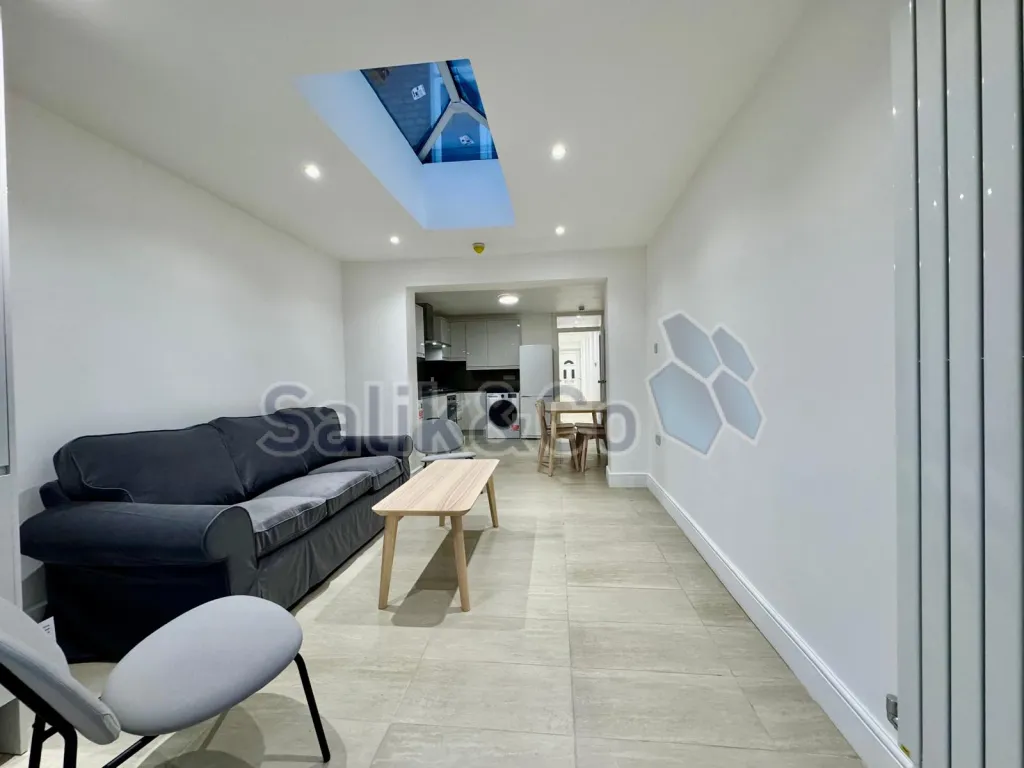 Property photo 3 of 12 Image 3