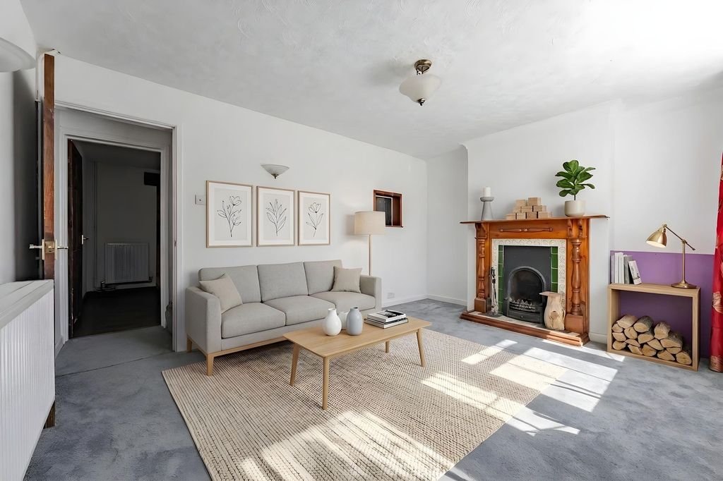 Property photo 2 of 19