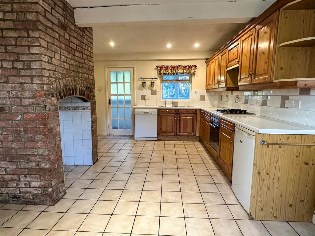 Property photo 2 of 13 Img_6483.Jpg