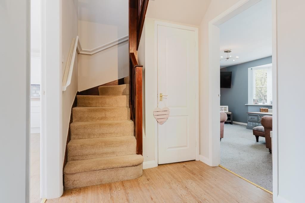 Property photo 3 of 36 3 Langsett Close, Kettering-1.Jpg