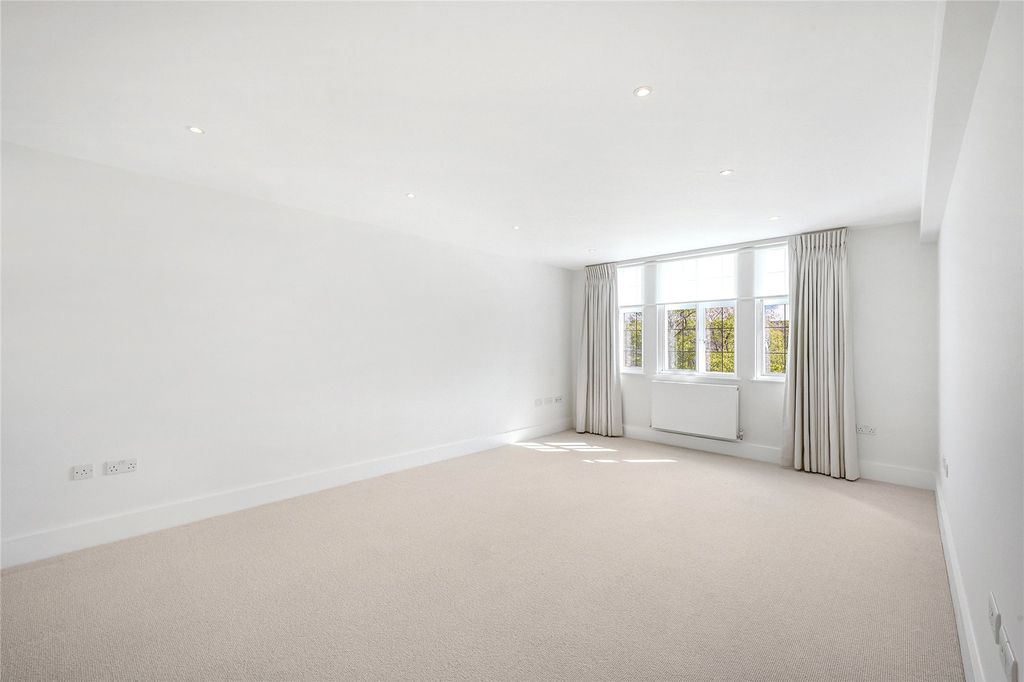 Property photo 3 of 15 Picture No. 20