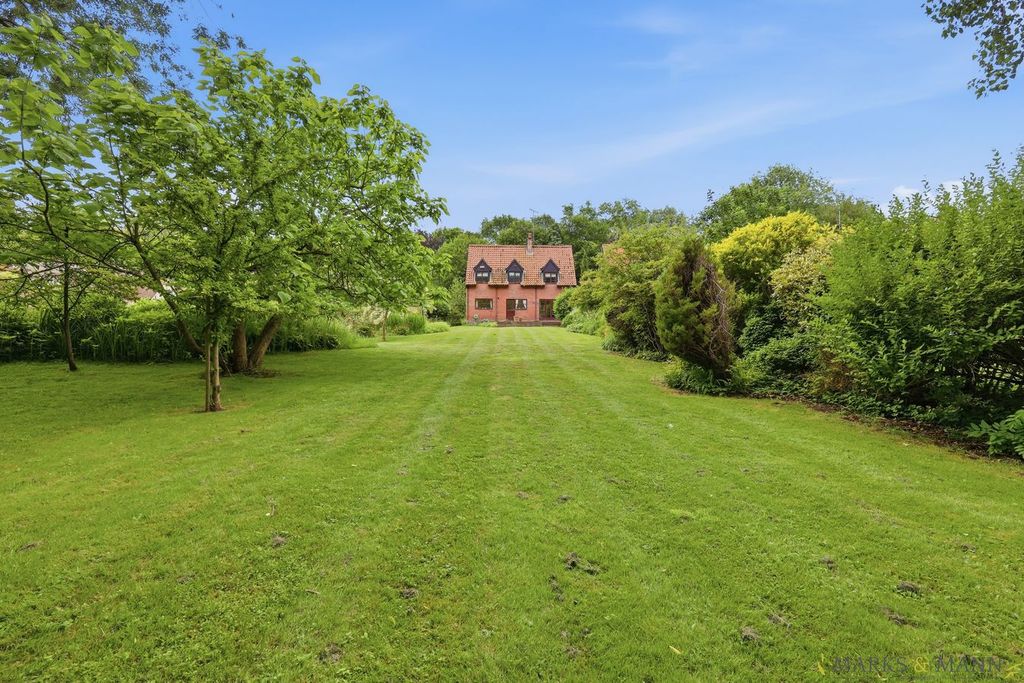 Property photo 2 of 49