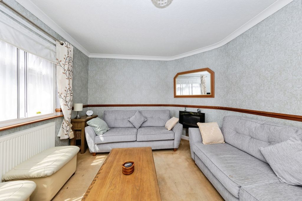 Property photo 3 of 20 Pbox-Img.Jpg