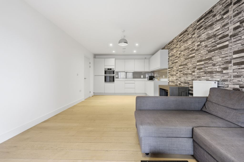 Property photo 1 of 10 007_Img_8052