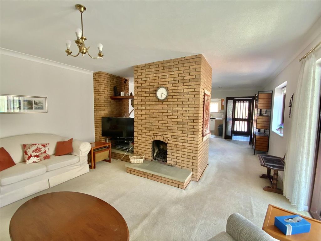 Property photo 3 of 15 Living Room