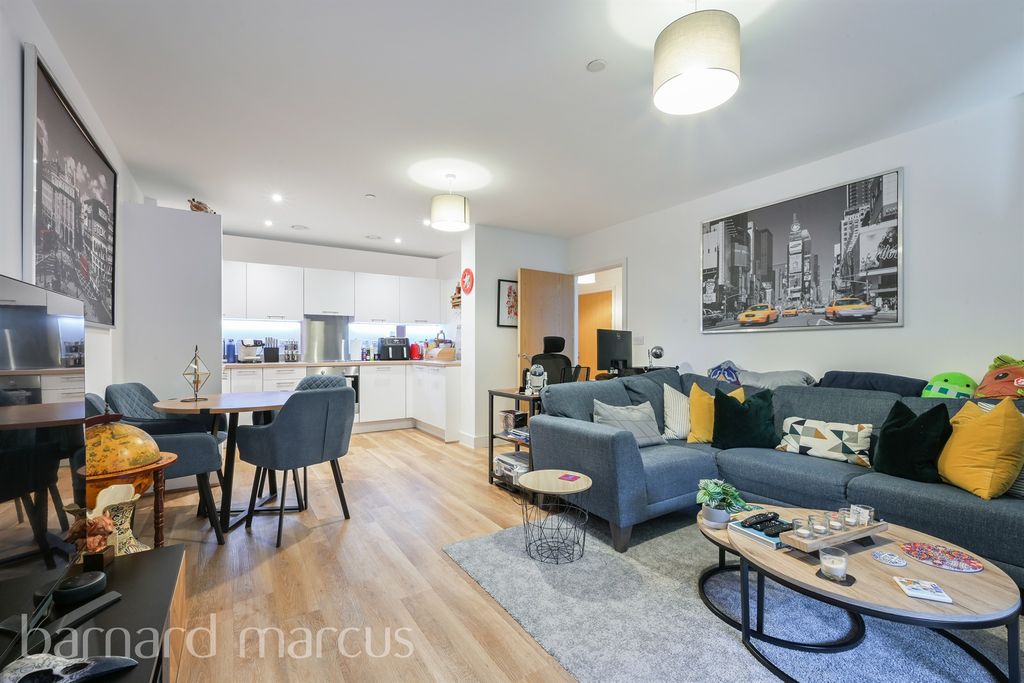 Property photo 3 of 10