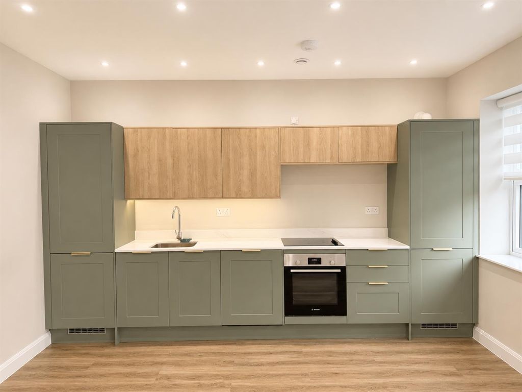 Property photo 3 of 6 4d2E6c64-8Da7-492E-8c2E-A536Cbd9Ed9A.Png