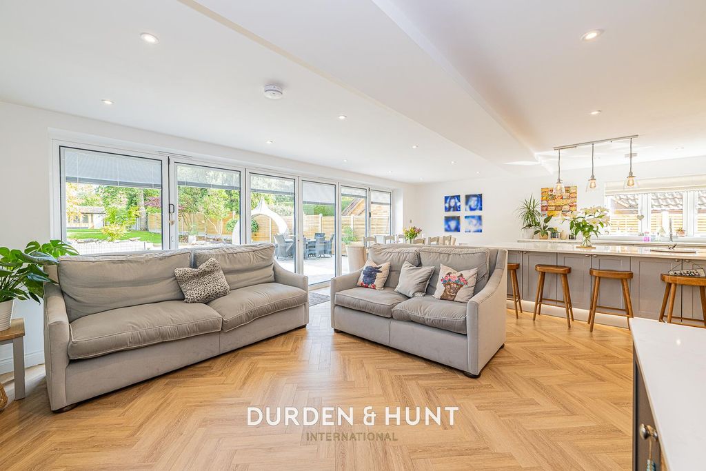 Property photo 3 of 60 Outings-3.Jpg