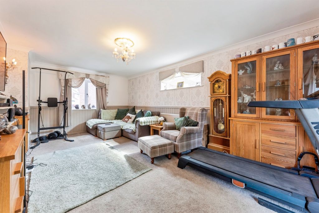 Property photo 3 of 19