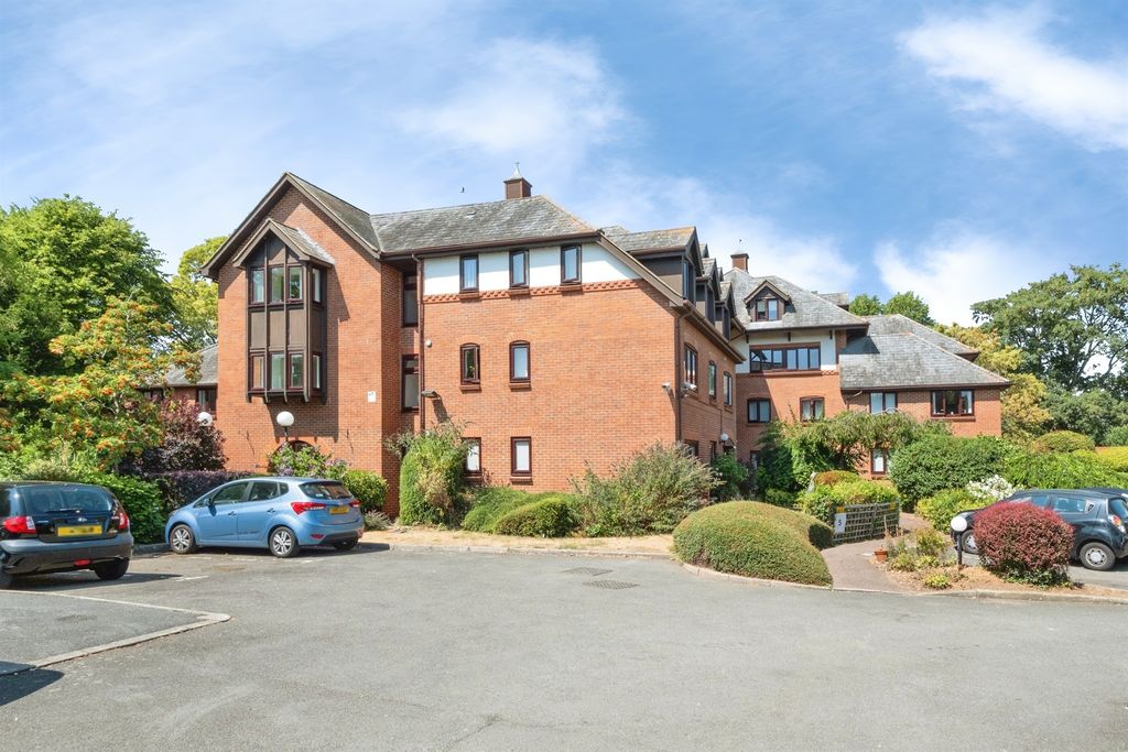 Property photo 2 of 10