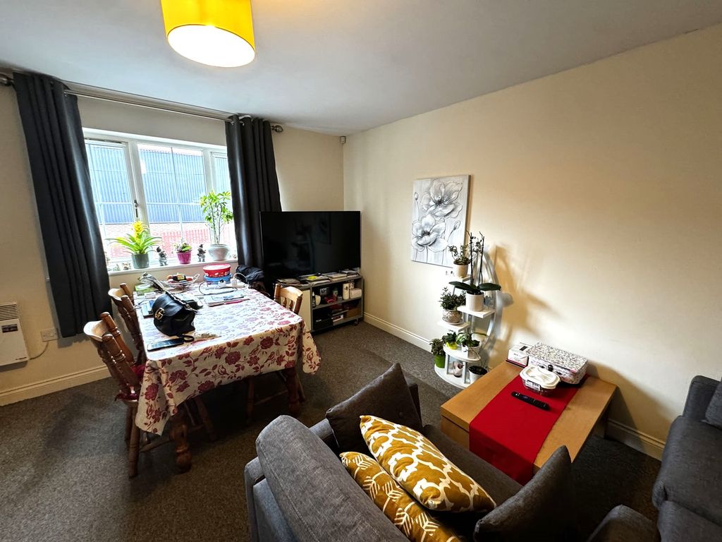 Property photo 2 of 25 15Towercresimg_1919.Jpg