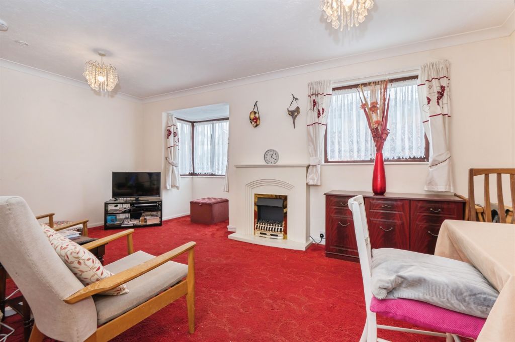 Property photo 2 of 12