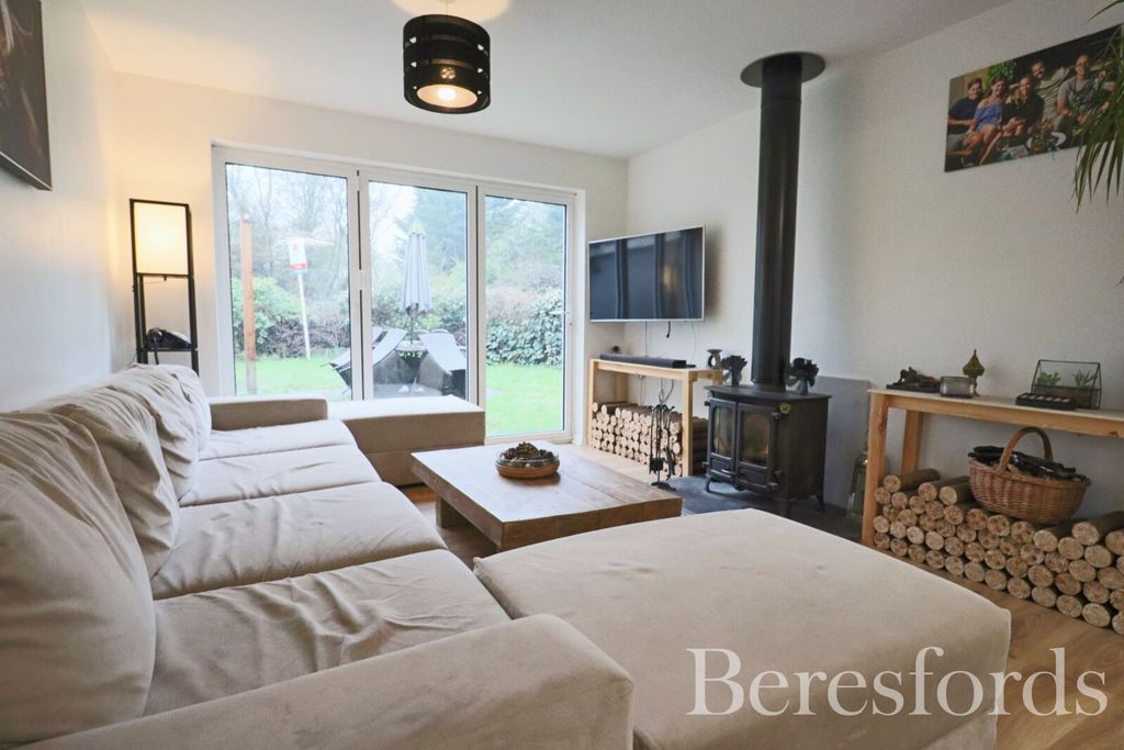 Property photo 2 of 16 Picture 2