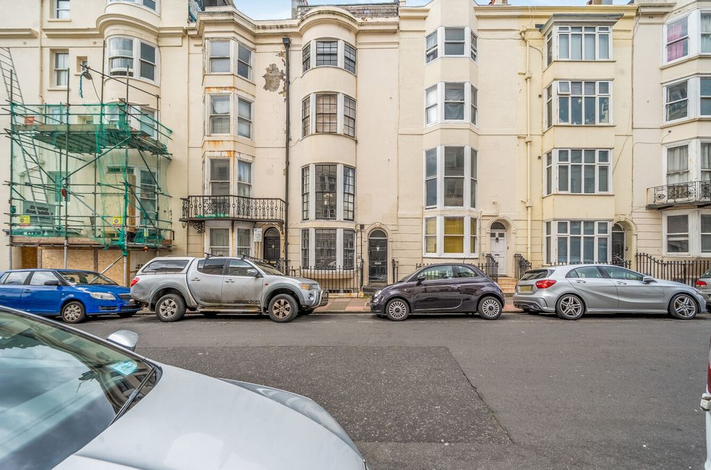 Property photo 1 of 15 1464862-21-6A0712...