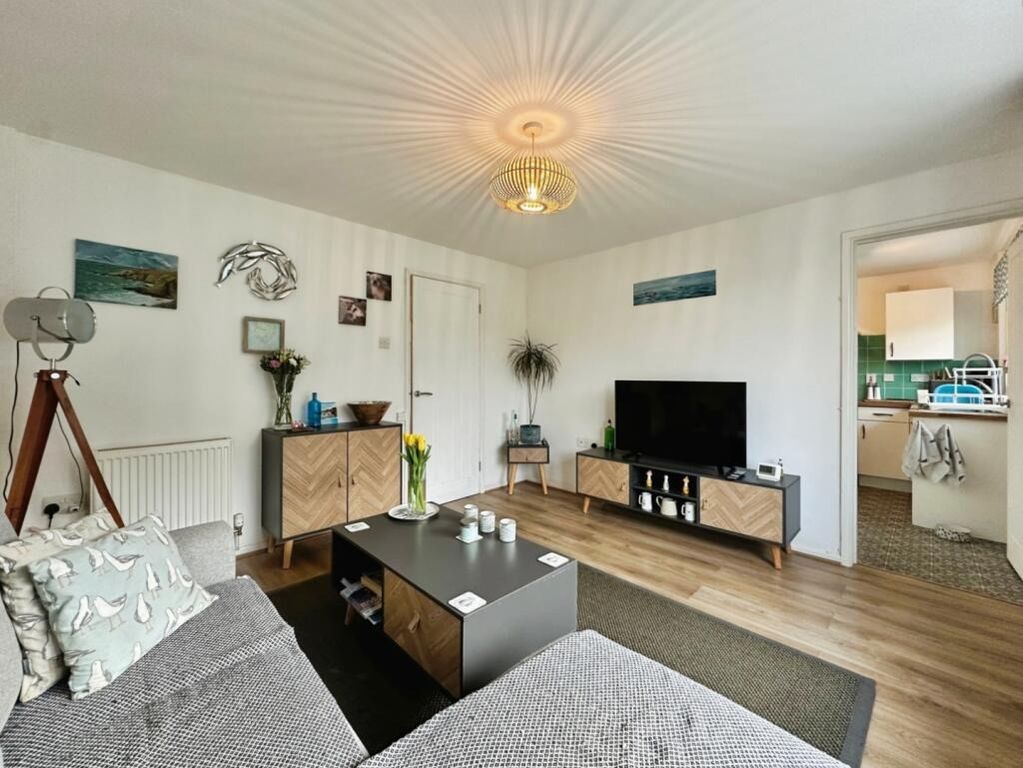 Property photo 2 of 21 4844021