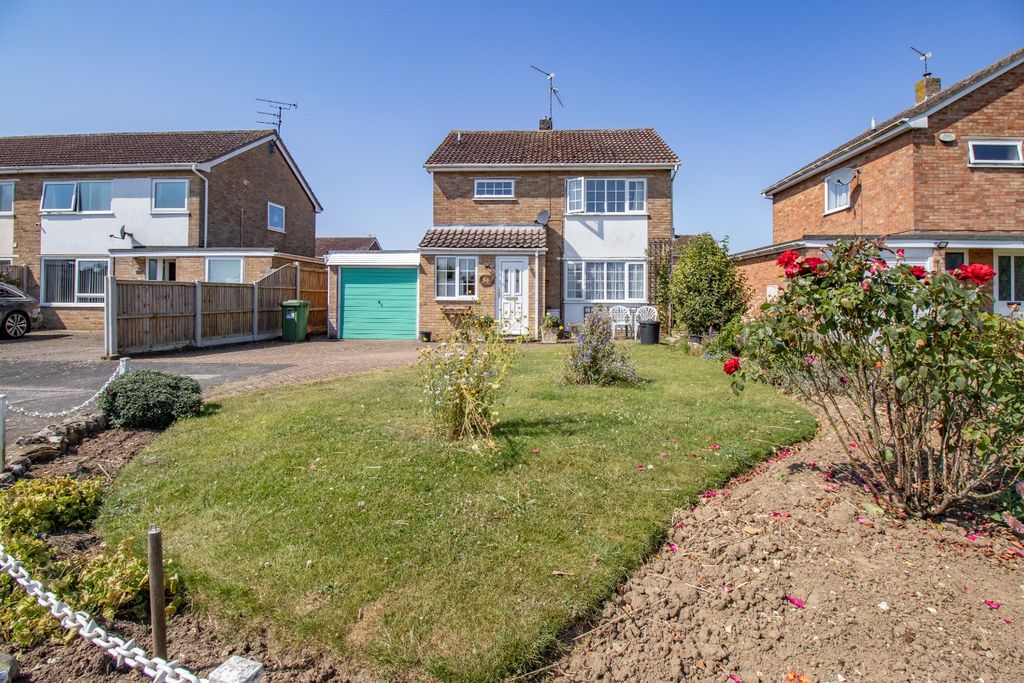 Property photo 2 of 20 3474595