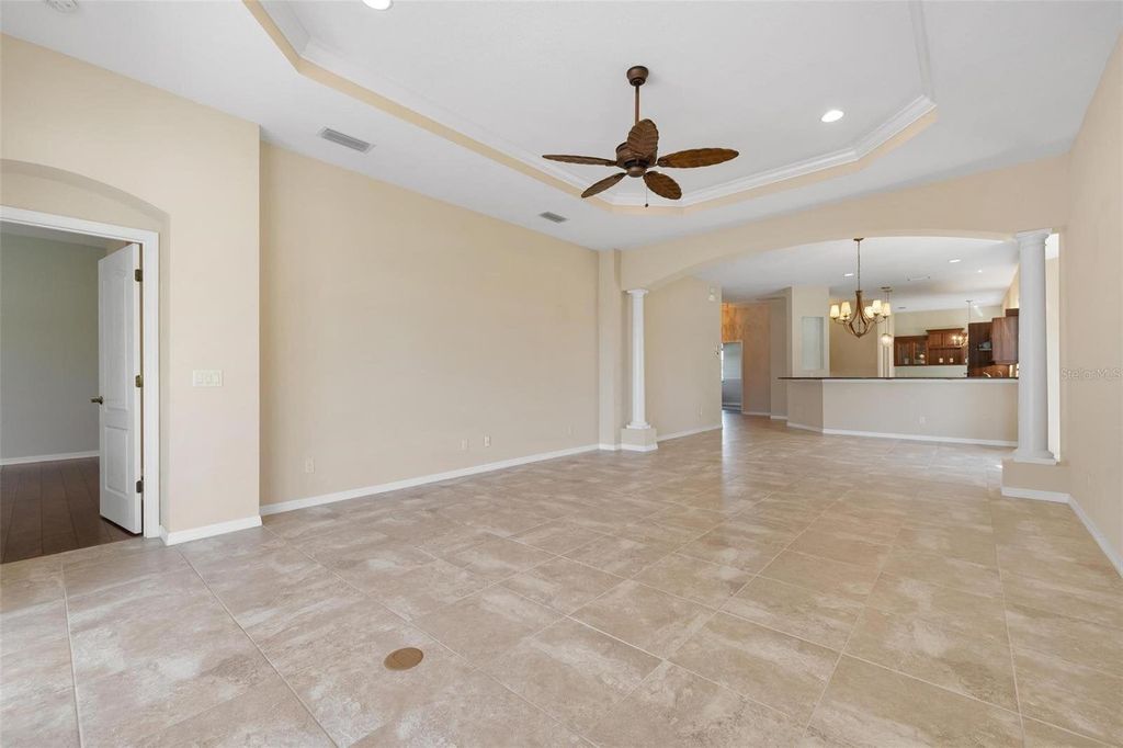Property photo 3 of 19 <Alttext/>
