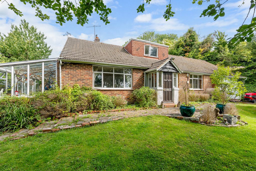 Property photo 2 of 23