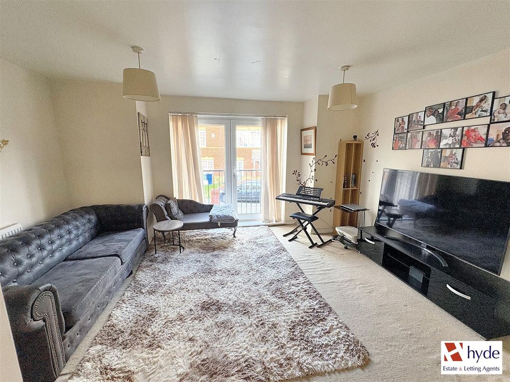 Property photo 3 of 10 Img_1943.Jpg