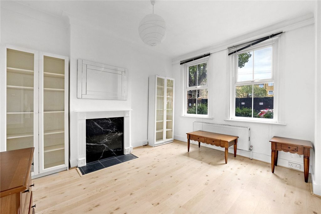 Property photo 2 of 13 Picture No. 02