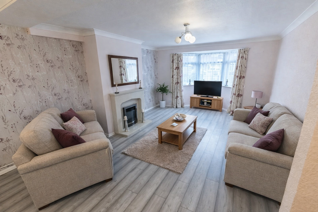 Property photo 2 of 22