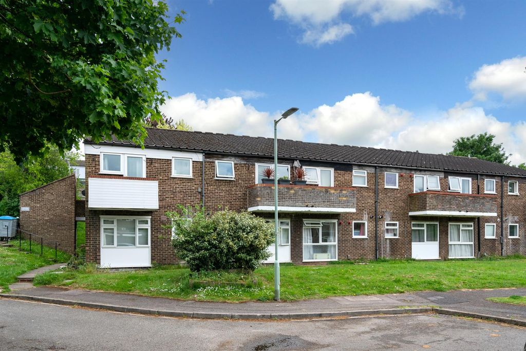 Property photo 1 of 9