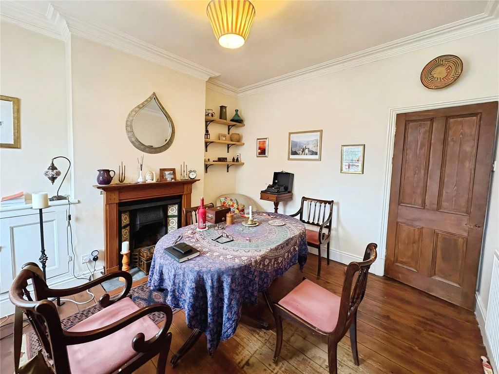 Property photo 2 of 12 Reception