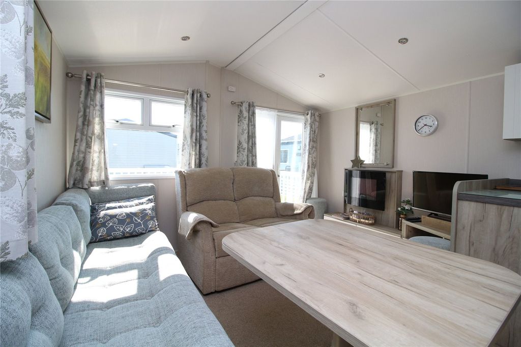 Property photo 3 of 10 Picture No. 03