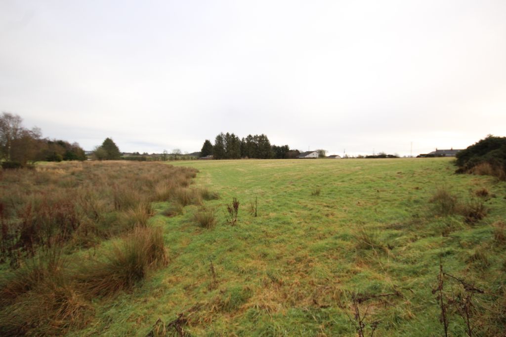 Property photo 3 of 4