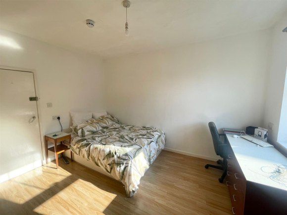 Property photo 2 of 11 9374175.Jpg