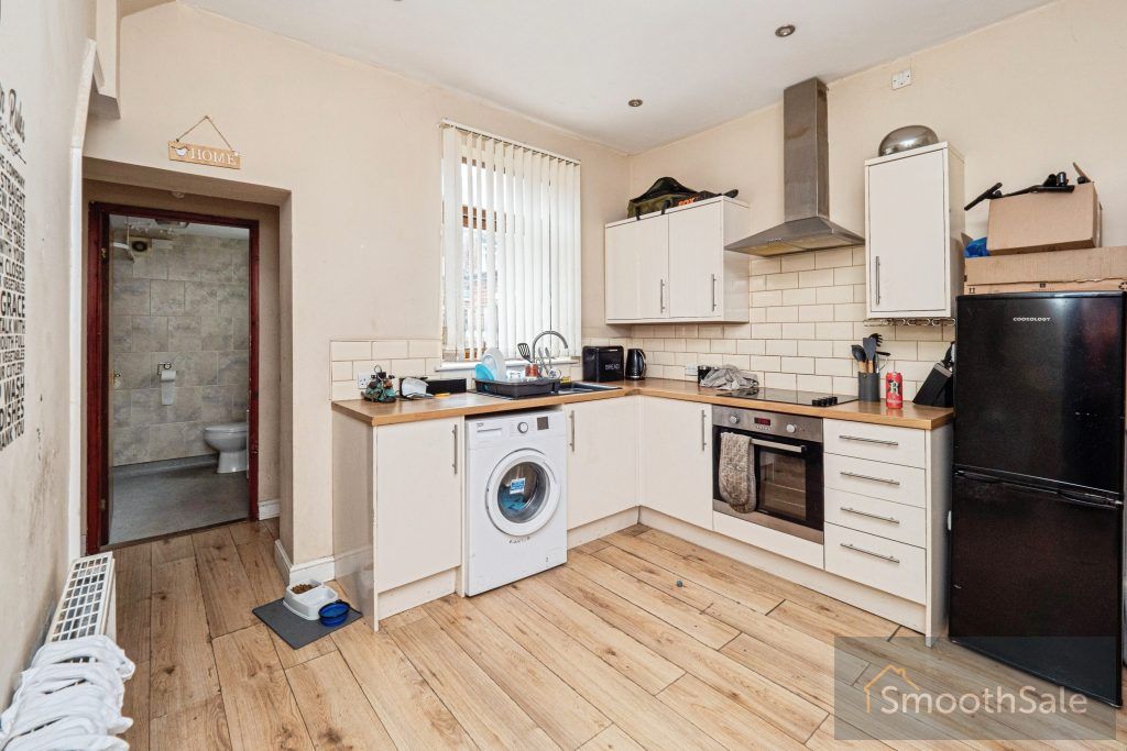 Property photo 3 of 16