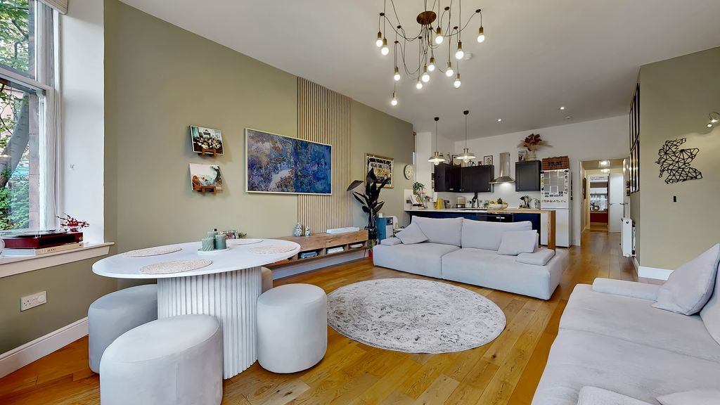 Additional image 4 of 2 bed flat for saleMain Door, Kelvinside Gardens, North Kelvinside G20