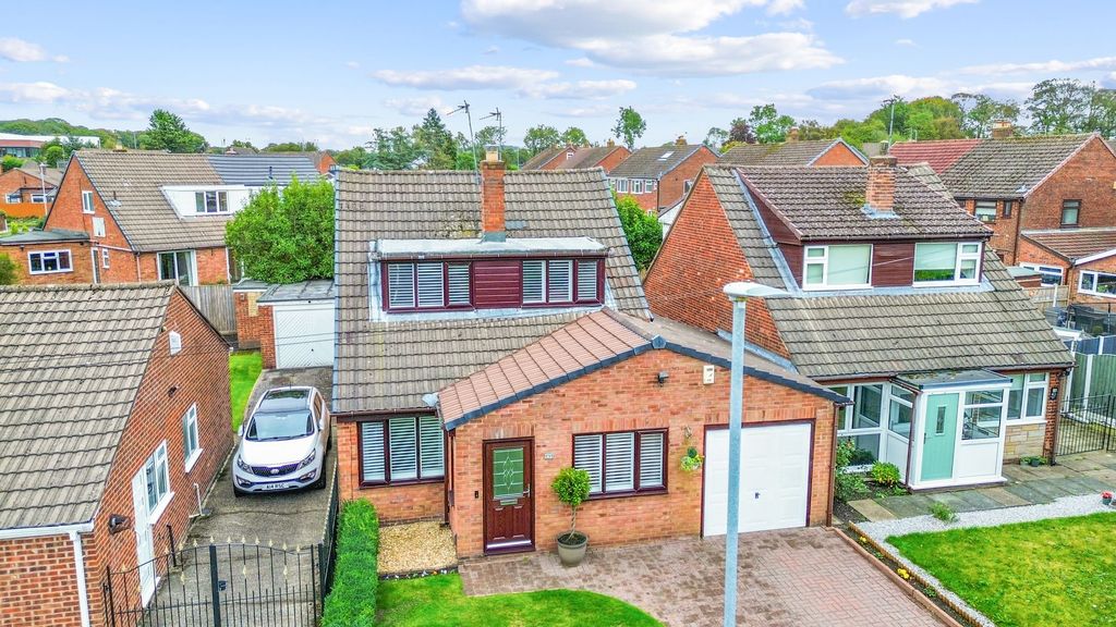 Property photo 1 of 37