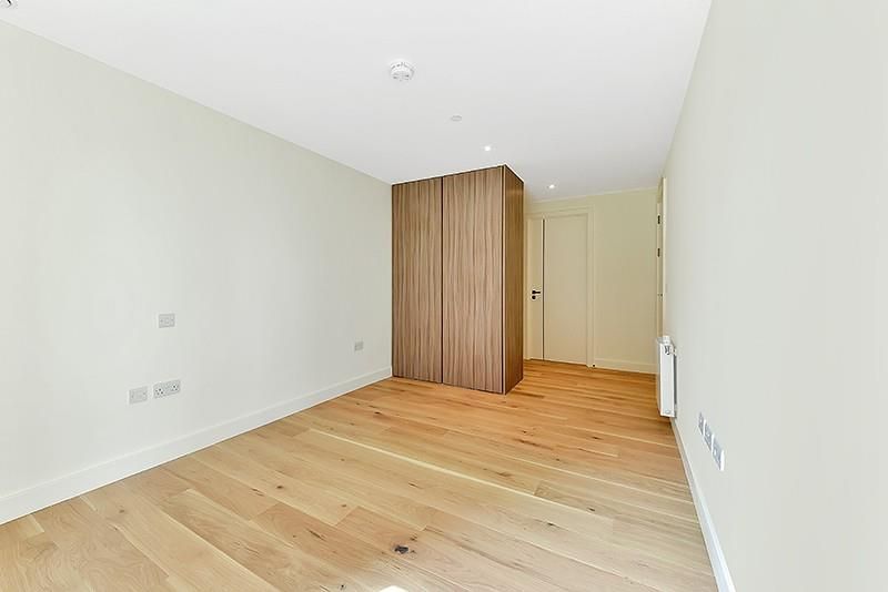 Property photo 3 of 10 Image