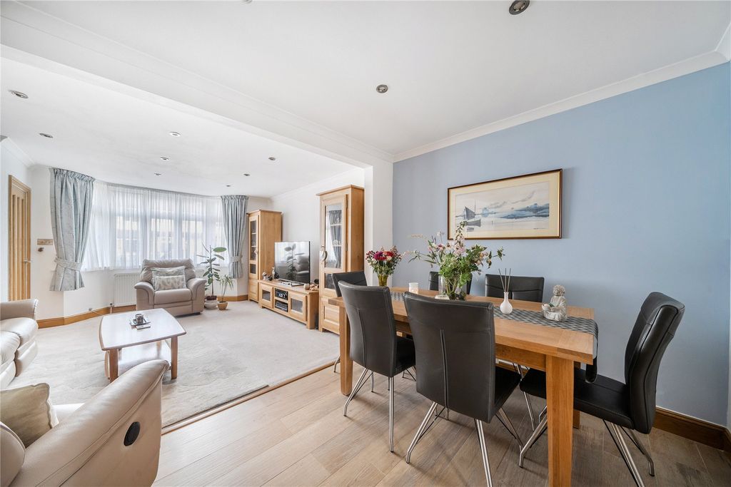 Property photo 3 of 25 Picture No. 18