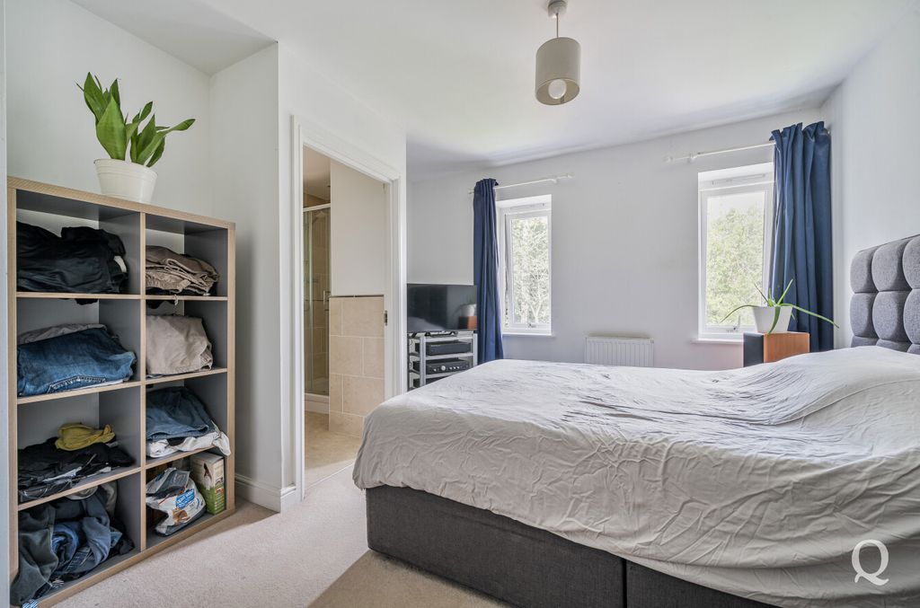 Property photo 2 of 21 5954Ed13-F980-4E9...