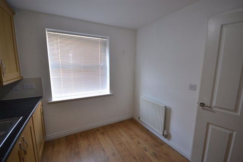 Property photo 3 of 11 Photo 9