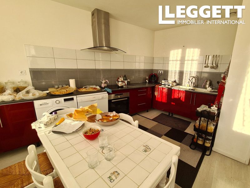 Property photo 3 of 10