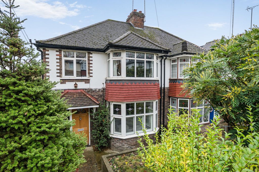 Property photo 1 of 19 External